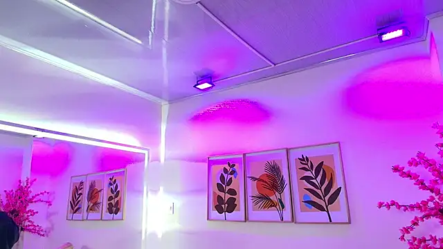 Snapshot of Madisson_pitman chatting on 13, 3, 2026 Madisson pitman online show from 13, 3, 2026