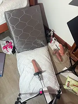 Snapshot of kloe__t18 chatting on 29, 3, 2026 kloe t18 online show from 29, 3, 2026