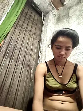 Snapshot of Sonali_Bendre chatting on 24, 3, 2026 Sonali Bendre online show from 24, 3, 2026