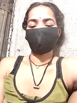 Snapshot of Sonali_Bendre chatting on 10, 4, 2026 Sonali Bendre online show from 10, 4, 2026