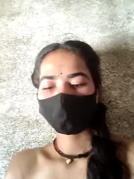 Snapshot of Sonali_Bendre chatting on 11, 4, 2026 Sonali Bendre online show from 11, 4, 2026