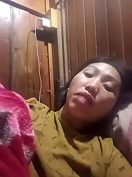 hot-luna- online show from 25, 3, 2026