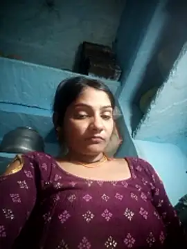 Hotty raghni online show from 5, 2, 2026