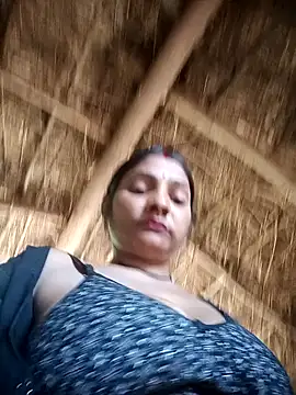 Hotty raghni online show from 15, 2, 2026