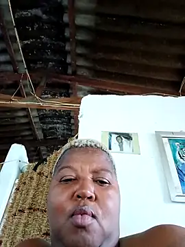 Snapshot of treasure_hunny chatting on 27, 2, 2026 treasure hunny online show from 27, 2, 2026