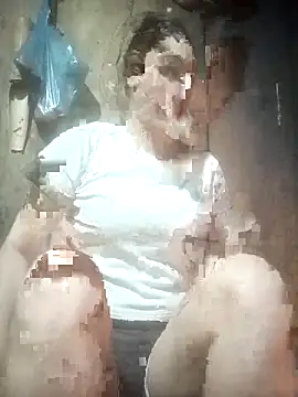 Snapshot of Momo-biki chatting on 28, 3, 2026 Momo-biki online show from 28, 3, 2026