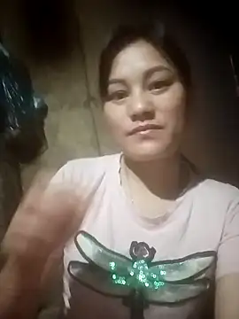 Snapshot of Momo-biki chatting on 1, 4, 2026 Momo-biki online show from 1, 4, 2026