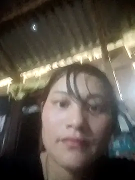 Snapshot of Momo-biki chatting on 6, 4, 2026 Momo-biki online show from 6, 4, 2026