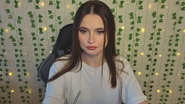 Snapshot of AliceIMonta chatting on 25, 2, 2026 AliceIMonta online show from 25, 2, 2026