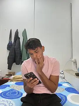 Snapshot of DavShi chatting on 14, 2, 2026 DavShi online show from 14, 2, 2026