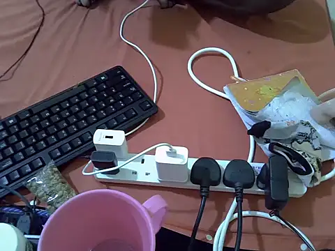 Snapshot of precious035 chatting on 6, 2, 2026 precious035 online show from 6, 2, 2026