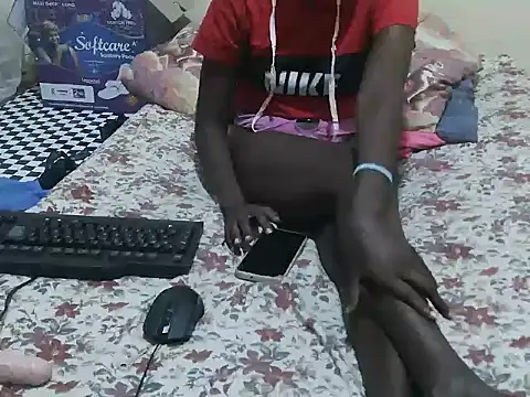 Snapshot of precious035 chatting on 11, 2, 2026 precious035 online show from 11, 2, 2026