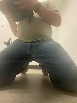 yolanda339 online show from 13, 4, 2026