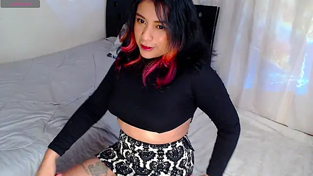 laury moon online show from 10, 2, 2026