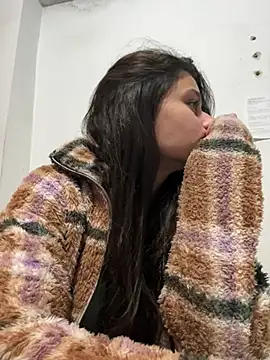 Snapshot of madison90 chatting on 7, 4, 2026 madison90 online show from 7, 4, 2026