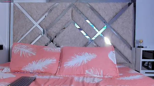 Snapshot of Softeden_ chatting on 21, 4, 2026 Softeden online show from 21, 4, 2026