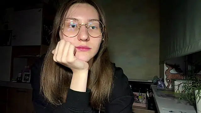 Snapshot of Miaaa_Moon chatting on 24, 4, 2026 Miaaa Moon online show from 24, 4, 2026