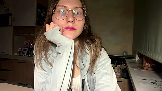 Snapshot of Miaaa_Moon chatting on 29, 4, 2026 Miaaa Moon online show from 29, 4, 2026