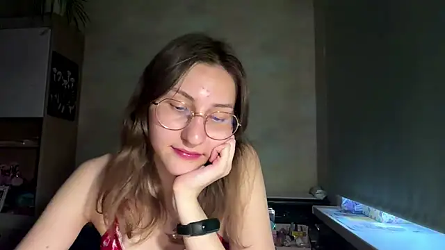 Snapshot of Miaaa_Moon chatting on 21, 5, 2026 Miaaa Moon online show from 21, 5, 2026