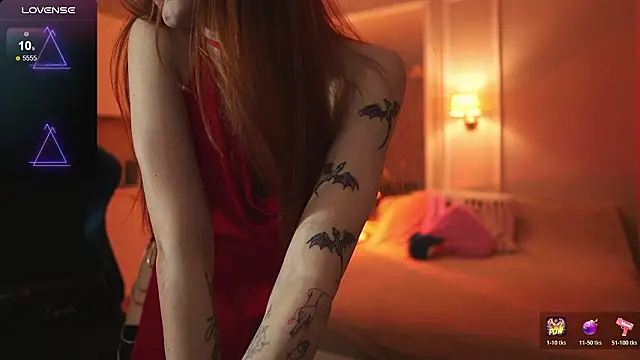 Snapshot of foxy_red_ chatting on 13, 2, 2026 foxy red online show from 13, 2, 2026