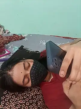 Snapshot of 18_year_old_girl chatting on 23, 4, 2026 18 year old girl online show from 23, 4, 2026