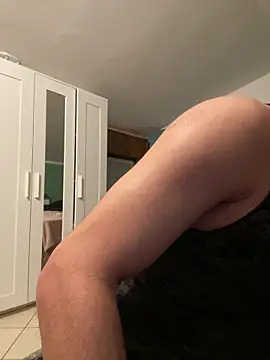 alessand180521 online show from 14, 2, 2026