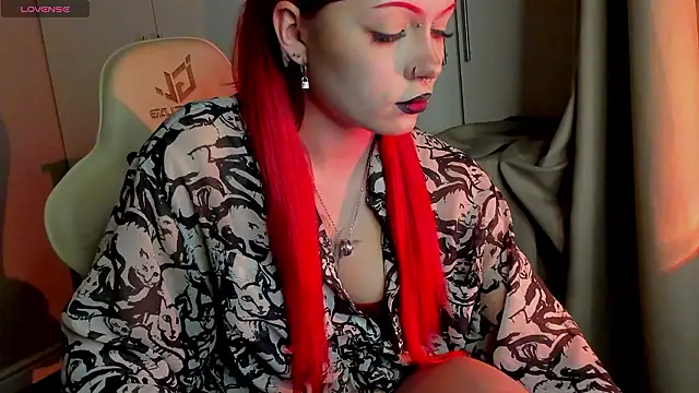 Snapshot of Leah_Castro chatting on 2, 3, 2026 Leah Castro online show from 2, 3, 2026