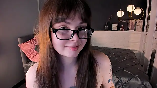 Maykinkya online show from 7, 3, 2026