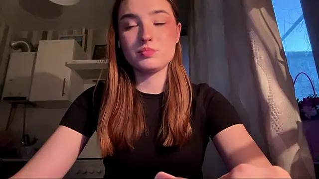 Snapshot of LissaBliss chatting on 13, 3, 2026 LissaBliss online show from 13, 3, 2026