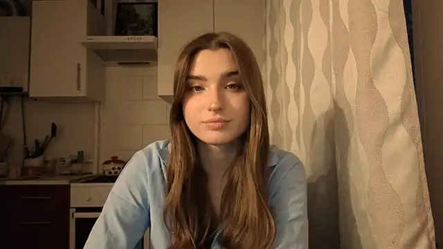 Snapshot of LissaBliss chatting on 5, 4, 2026 LissaBliss online show from 5, 4, 2026