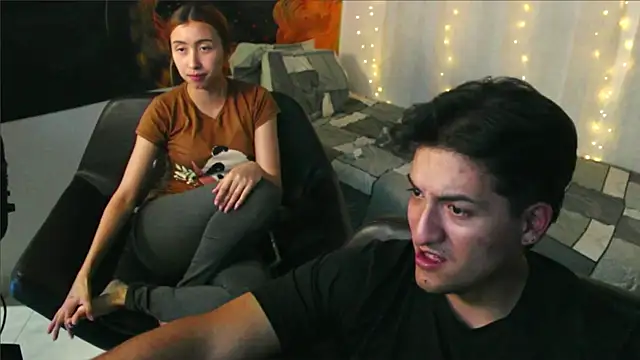 Snapshot of RoseSinsDonViktor chatting on 8, 7, 2026 RoseSinsDonViktor online show from 8, 7, 2026