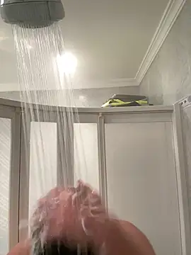 Snapshot of poliakovxx chatting on 8, 3, 2026 poliakovxx online show from 8, 3, 2026