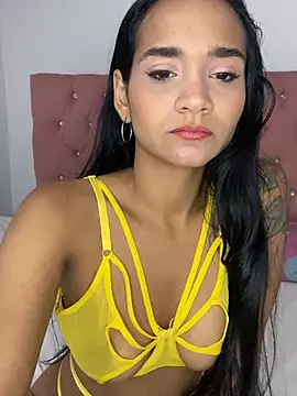 Snapshot of Maria_x_Alejandra chatting on 22, 2, 2026 Maria x Alejandra online show from 22, 2, 2026