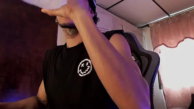 Snapshot of D3v1L88 chatting on 16, 4, 2026 D3v1L88 online show from 16, 4, 2026