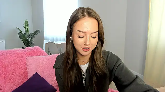 G0od girl online show from 15, 2, 2026