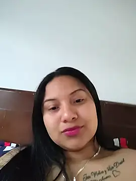 Snapshot of emily-rousee- chatting on 22, 3, 2026 emily-rousee- online show from 22, 3, 2026