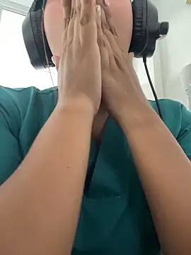 Snapshot of Noa_Harper- chatting on 9, 4, 2026 Noa Harper- online show from 9, 4, 2026