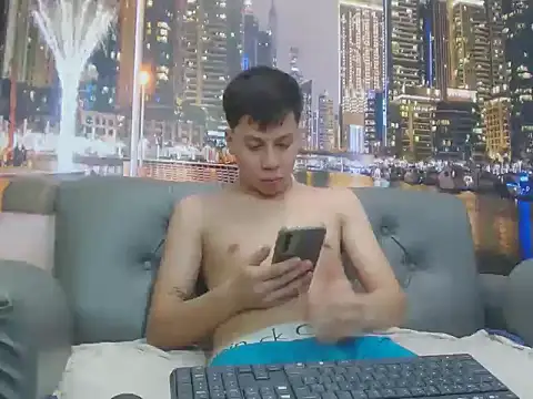 santiago xxxcol online show from 24, 3, 2026