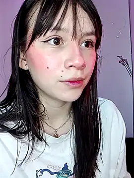 Snapshot of MikasaxX_ chatting on 17, 5, 2026 MikasaxX online show from 17, 5, 2026
