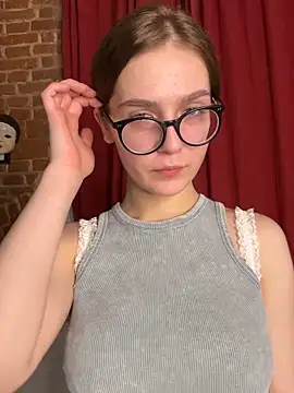 Snapshot of MyKittySayMeow chatting on 4, 3, 2026 MyKittySayMeow online show from 4, 3, 2026