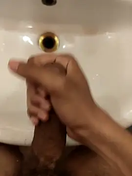 marcooo22annni online show from 2, 4, 2026