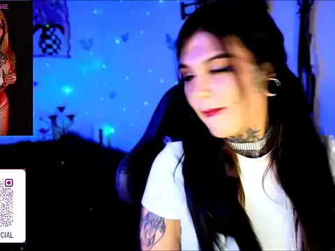 Snapshot of Zoeee_001 chatting on 2, 4, 2026 Zoeee 001 online show from 2, 4, 2026