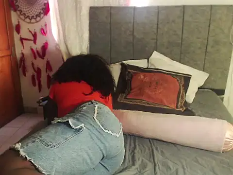 Snapshot of karlaebony chatting on 14, 2, 2026 karlaebony online show from 14, 2, 2026