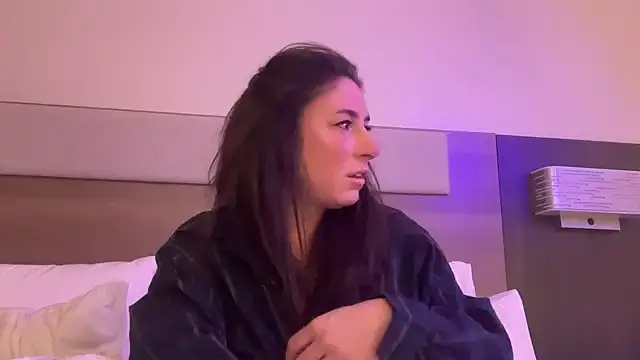 Snapshot of mr_mrs_glitter chatting on 30, 3, 2026 mr mrs glitter online show from 30, 3, 2026