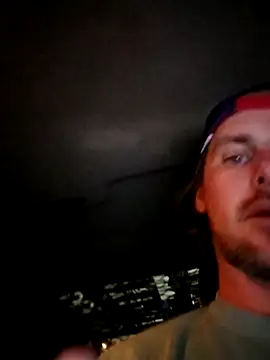 Snapshot of mr_mrs_glitter chatting on 18, 4, 2026 mr mrs glitter online show from 18, 4, 2026