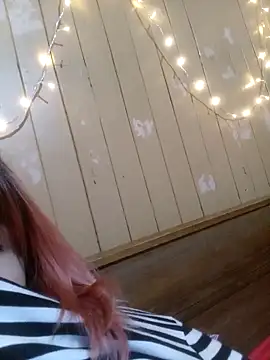 Snapshot of thegirlsshot_666 chatting on 22, 4, 2026 thegirlsshot 666 online show from 22, 4, 2026