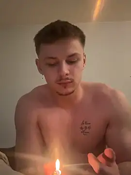 Lucas328706 online show from 4, 2, 2026