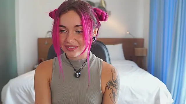 Sarah Pink online show from 11, 1, 2026