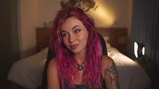Snapshot of Sarah_Pink chatting on 12, 3, 2026 Sarah Pink online show from 12, 3, 2026
