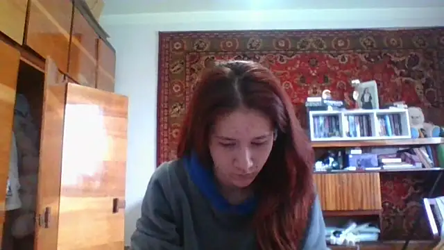 NickiKisinger online show from 10, 4, 2026